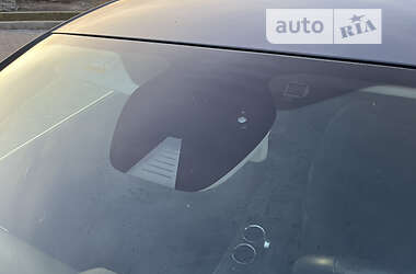 Хэтчбек Renault Megane 2016 в 