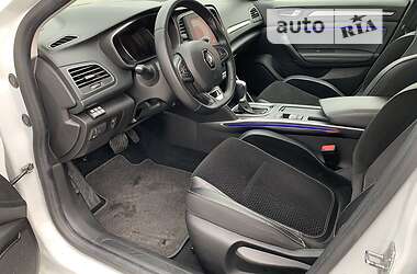 Седан Renault Megane 2021 в 
