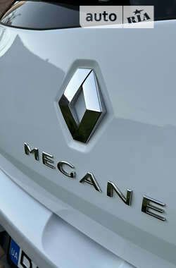 Хетчбек Renault Megane 2015 в 