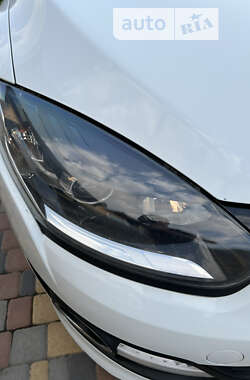 Хетчбек Renault Megane 2015 в 