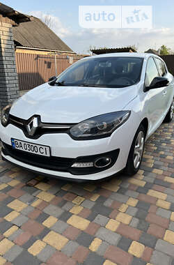 Хетчбек Renault Megane 2015 в 