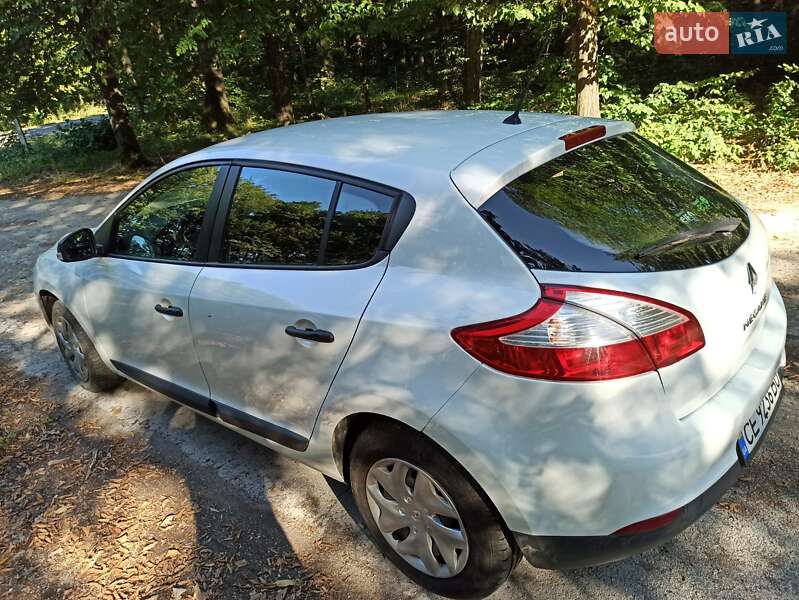 Хэтчбек Renault Megane 2013 в Сокирянах