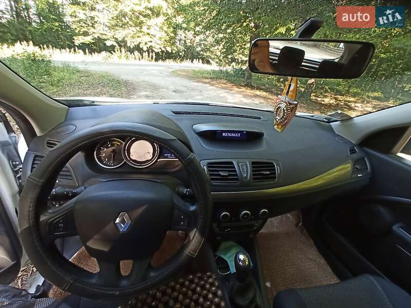 Хэтчбек Renault Megane 2013 в Сокирянах