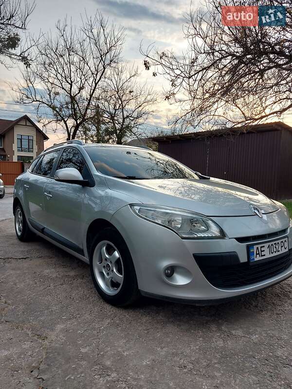 Універсал Renault Megane 2010 в Дніпрі