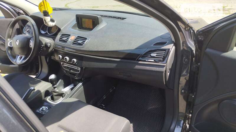 Хетчбек Renault Megane 2011 в Звенигородці
