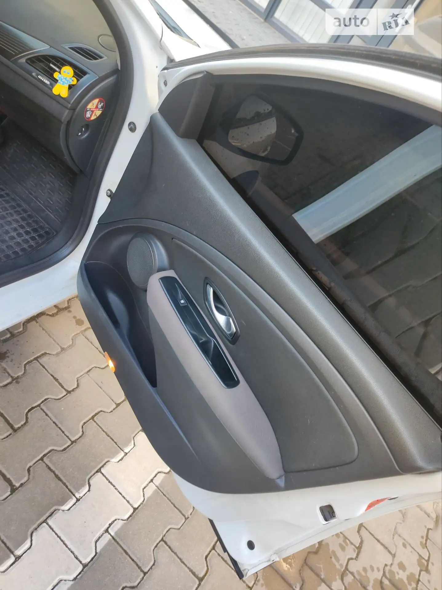 2010 Renault Megane - мініатюра 31