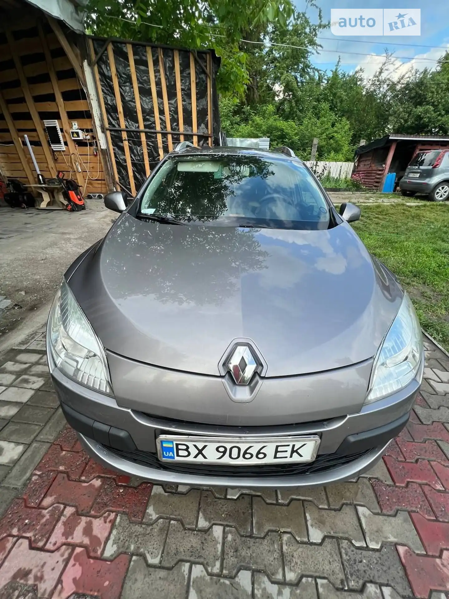 2010 Renault Megane - мініатюра 13