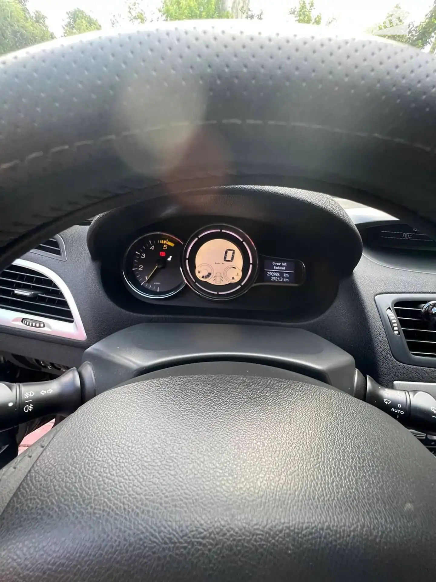 2010 Renault Megane - мініатюра 35