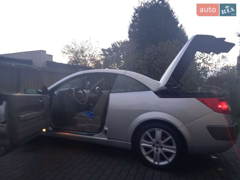 Кабріолет Renault Megane 2004 в Іршаві