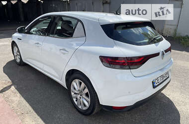 Хэтчбек Renault Megane 2021 в 