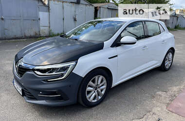 Хэтчбек Renault Megane 2021 в 
