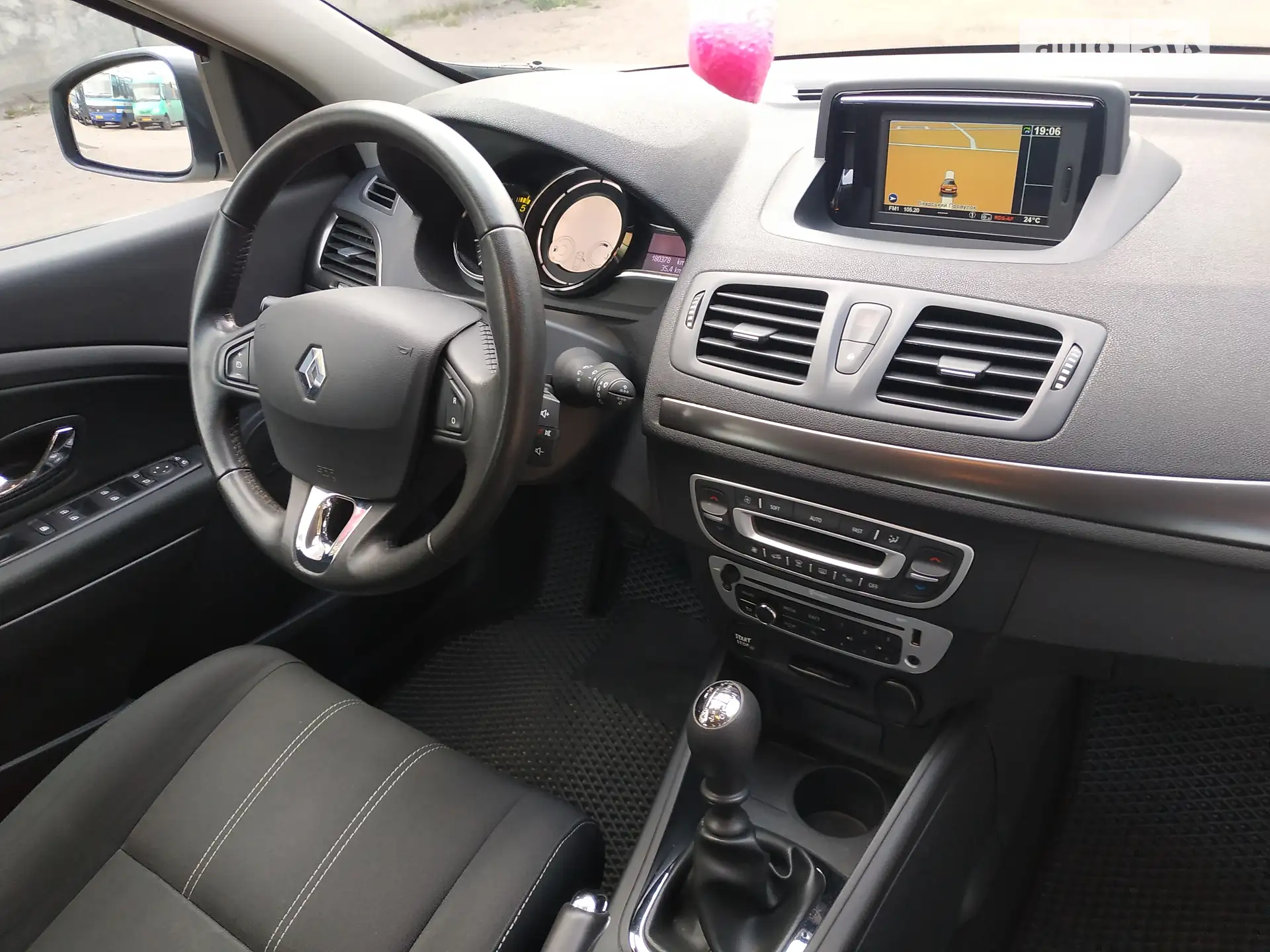 2014 Renault Megane - мініатюра 29