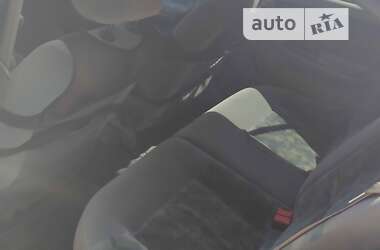 Хэтчбек Renault Megane 1996 в 
