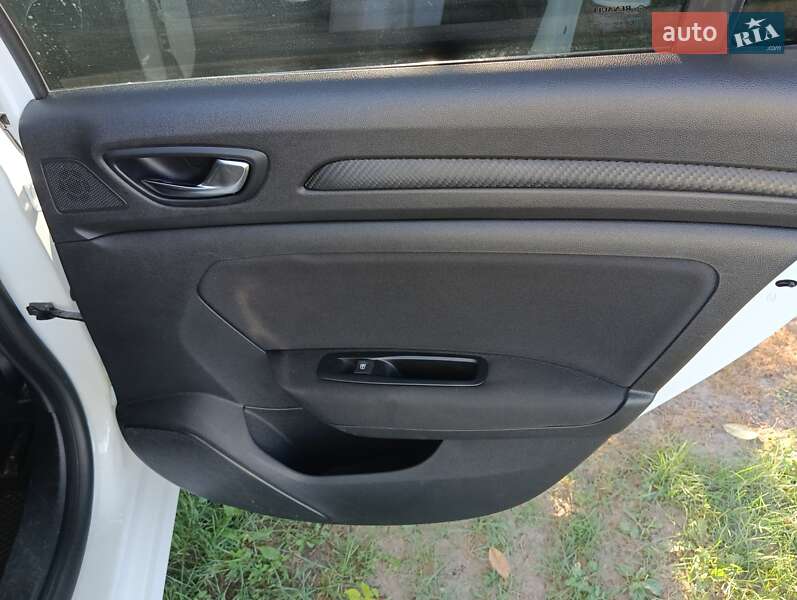 Универсал Renault Megane 2018 в Прилуках фото 9 Универсал Renault Megane 2018 в Прилуках