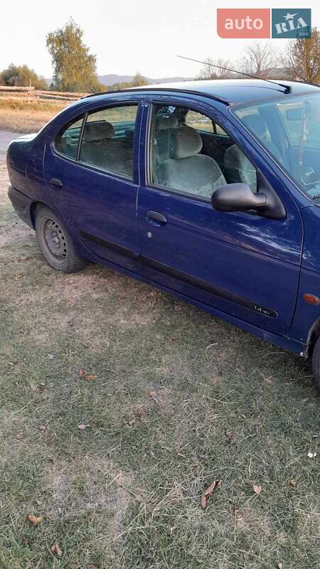 Седан Renault Megane 2000 в Кременце