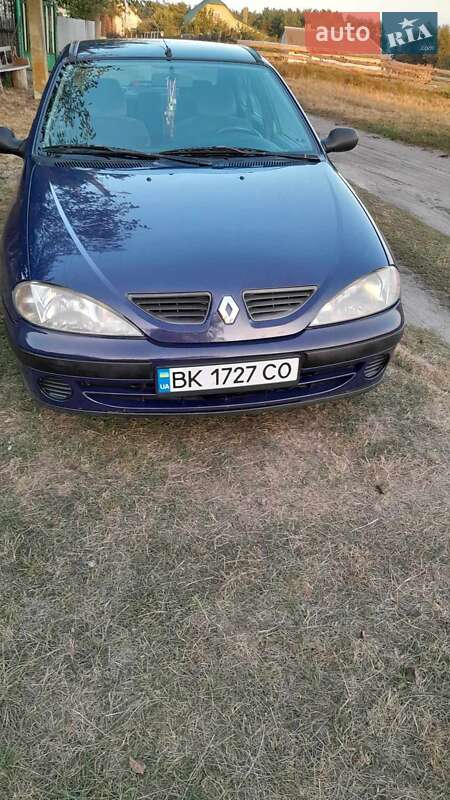 Седан Renault Megane 2000 в Кременце