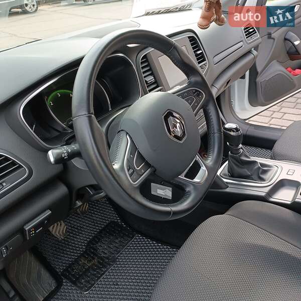 Универсал Renault Megane 2017 в Любаре фото 24 Универсал Renault Megane 2017 в Любаре