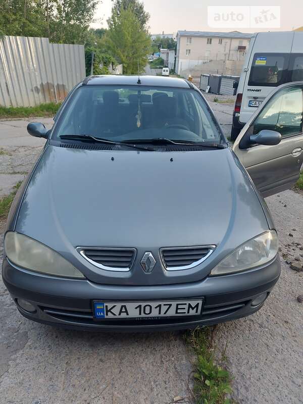 Седан Renault Megane 2002 в Києві