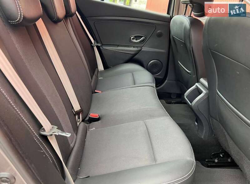 Хетчбек Renault Megane 2013 в Вишневому