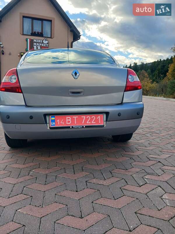 Седан Renault Megane 2004 в Надворной фото 11 Седан Renault Megane 2004 в Надворной
