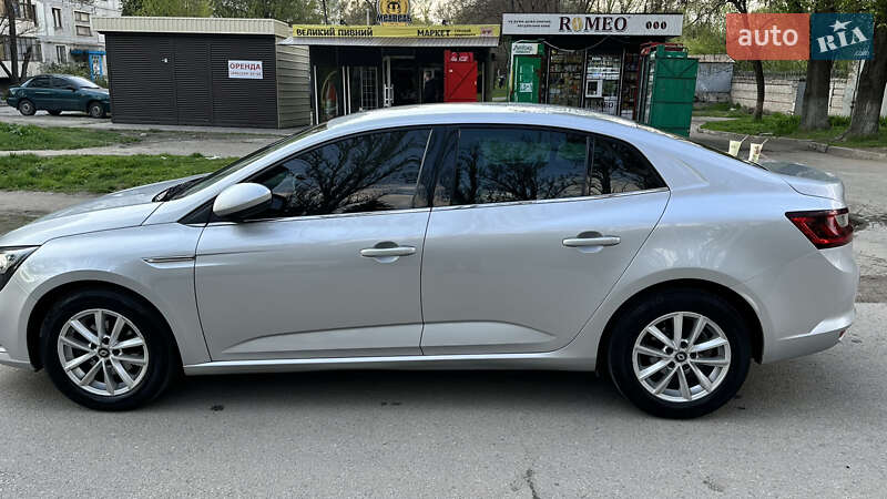 Седан Renault Megane 2017 в Запорожье