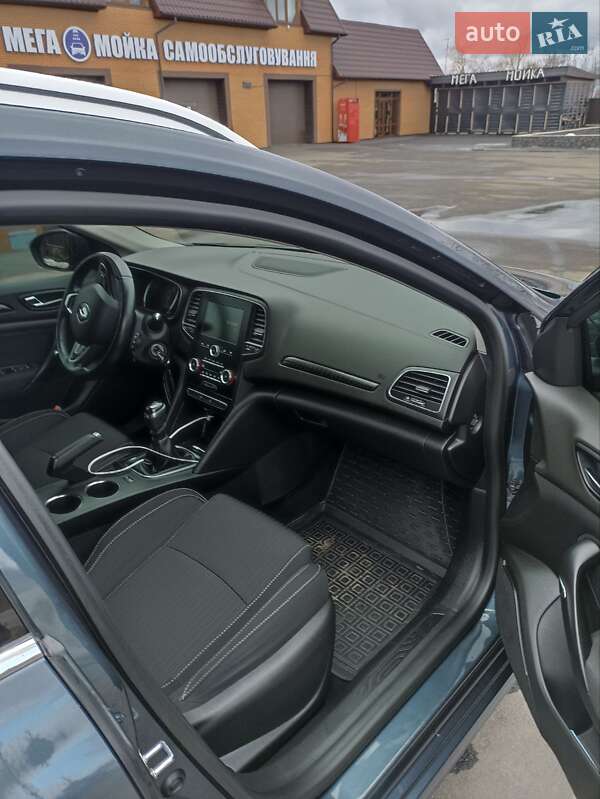 Универсал Renault Megane 2017 в Благовещенском фото 4 Универсал Renault Megane 2017 в Благовещенском