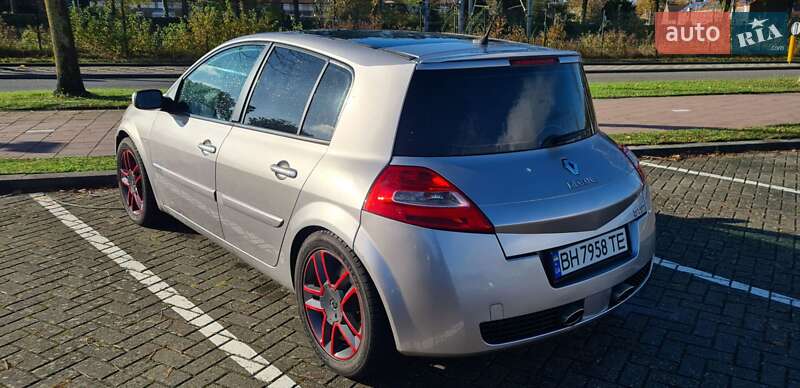 Хэтчбек Renault Megane 2006 в Захарьевке фото 5 Хэтчбек Renault Megane 2006 в Захарьевке