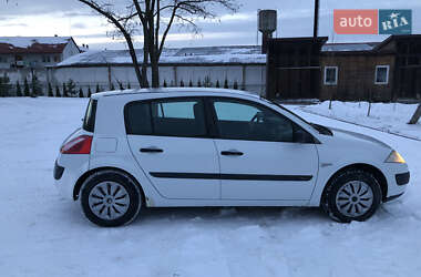 Хэтчбек Renault Megane 2003 в Золочеве