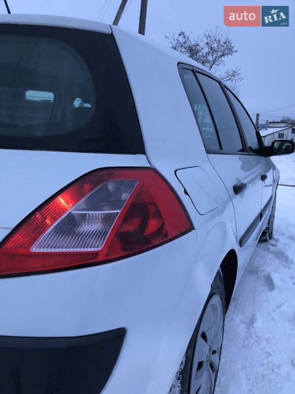 Хэтчбек Renault Megane 2003 в Золочеве