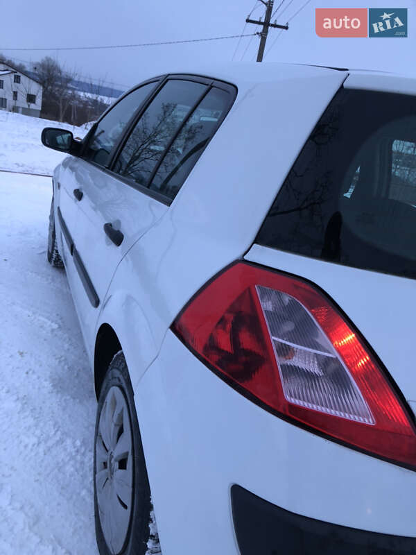 Хэтчбек Renault Megane 2003 в Золочеве