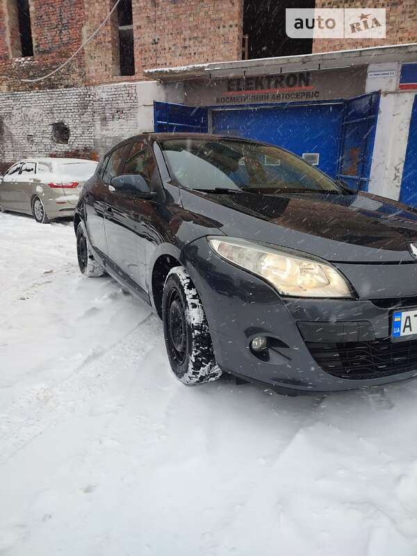 Хэтчбек Renault Megane 2011 в Коломые