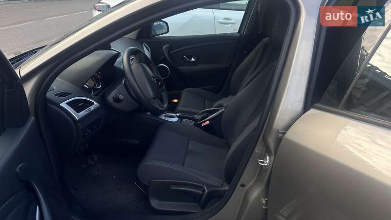 Универсал Renault Megane 2010 в Ахтырке фото 19 Универсал Renault Megane 2010 в Ахтырке