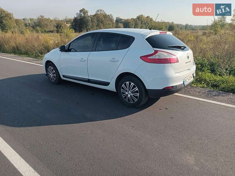 Хэтчбек Renault Megane 2013 в Мостиске