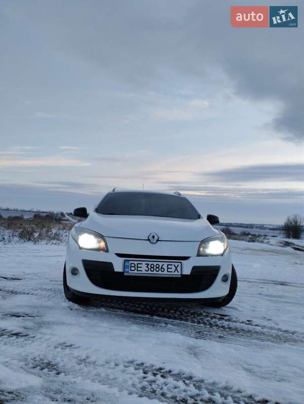 Универсал Renault Megane 2011 в Братском
