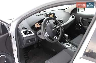 Хетчбек Renault Megane 2012 в 