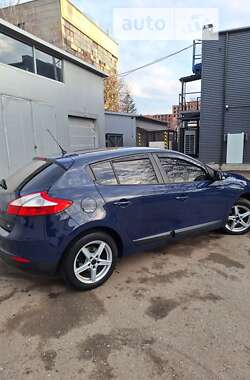 Хэтчбек Renault Megane 2011 в Черновцах