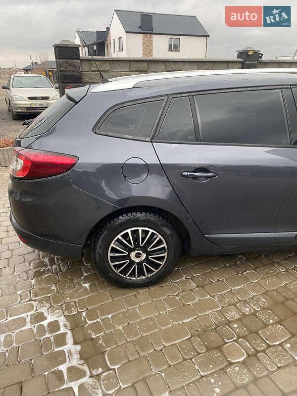 Універсал Renault Megane 2011 в Рівному
