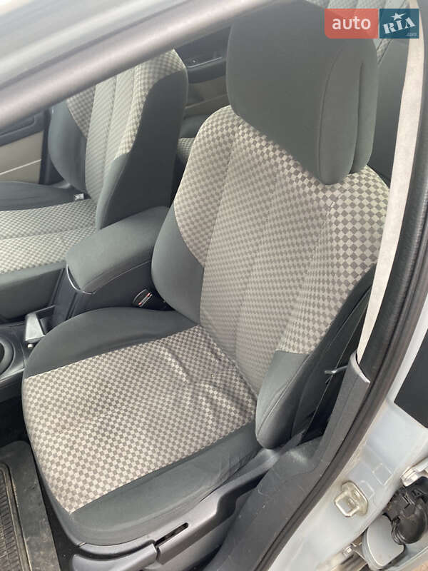 Хэтчбек Renault Megane 2004 в Черкассах фото 11 Хэтчбек Renault Megane 2004 в Черкассах