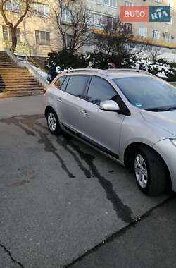 Универсал Renault Megane 2011 в 