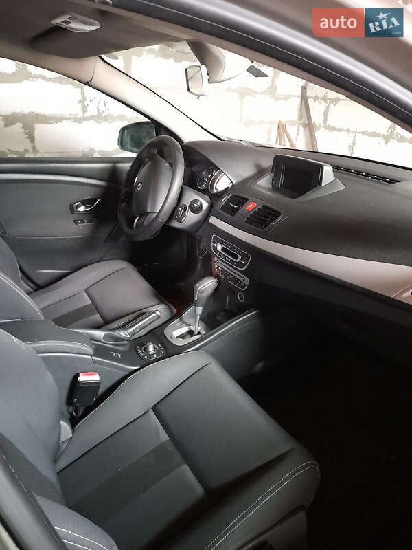 Универсал Renault Megane 2010 в Ахтырке фото 8 Универсал Renault Megane 2010 в Ахтырке