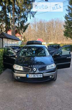 Седан Renault Megane 2006 в Знаменке