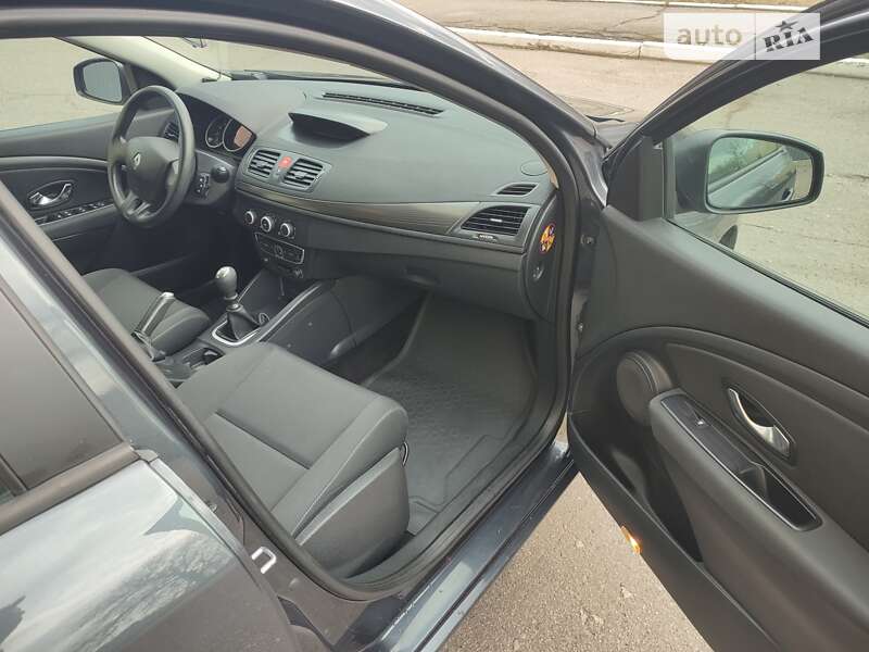 Универсал Renault Megane 2009 в Лубнах фото 13 Универсал Renault Megane 2009 в Лубнах
