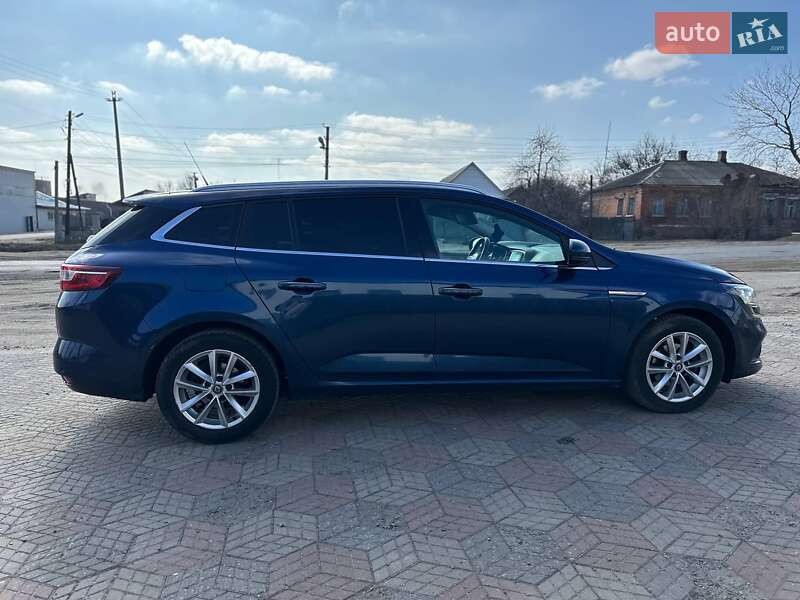 Универсал Renault Megane 2016 в Краснограде
