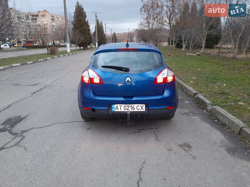 Хэтчбек Renault Megane 2011 в Калуше