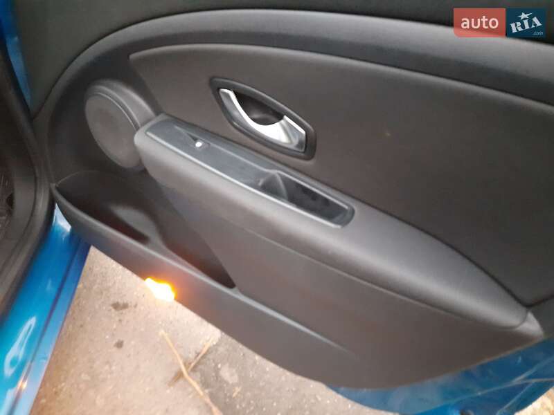 Хэтчбек Renault Megane 2011 в Калуше