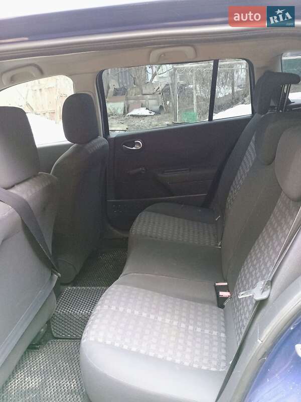 Универсал Renault Megane 2006 в Глухове