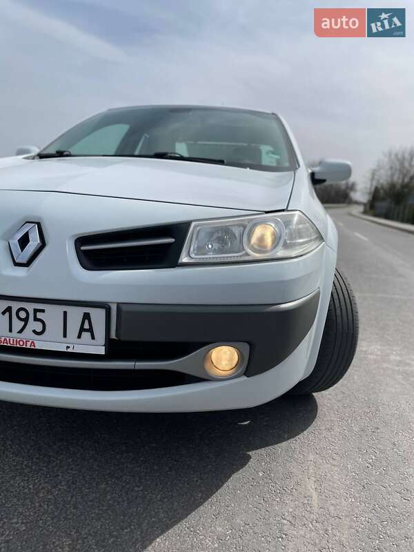 Седан Renault Megane 2008 в Дубно