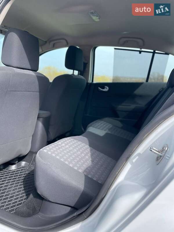 Седан Renault Megane 2008 в Дубно