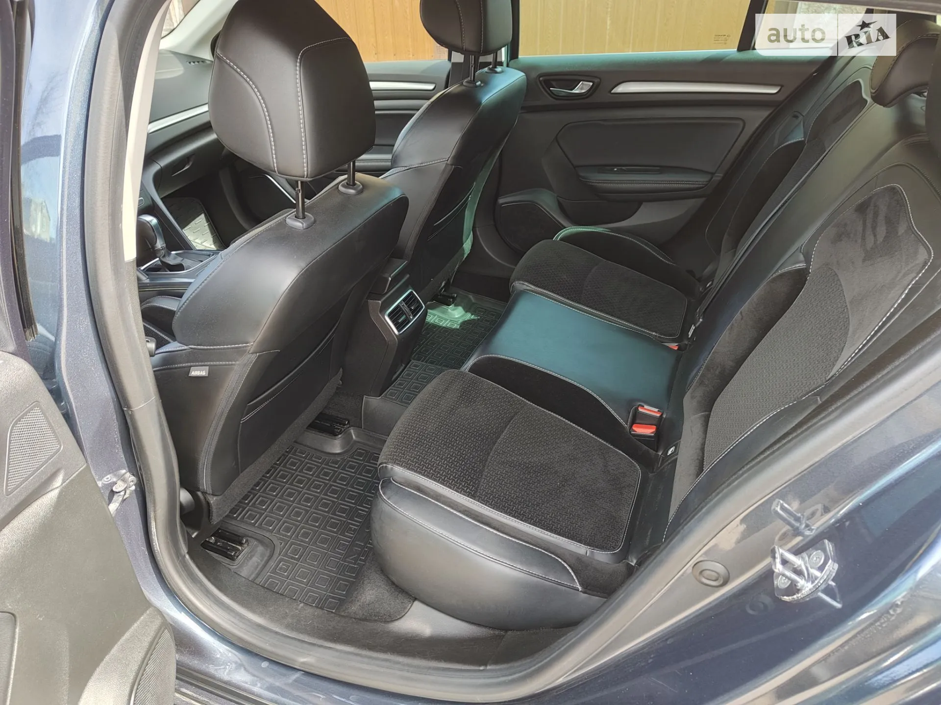 2016 Renault Megane - мініатюра 11