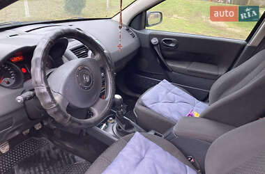 Хэтчбек Renault Megane 2004 в Рахове